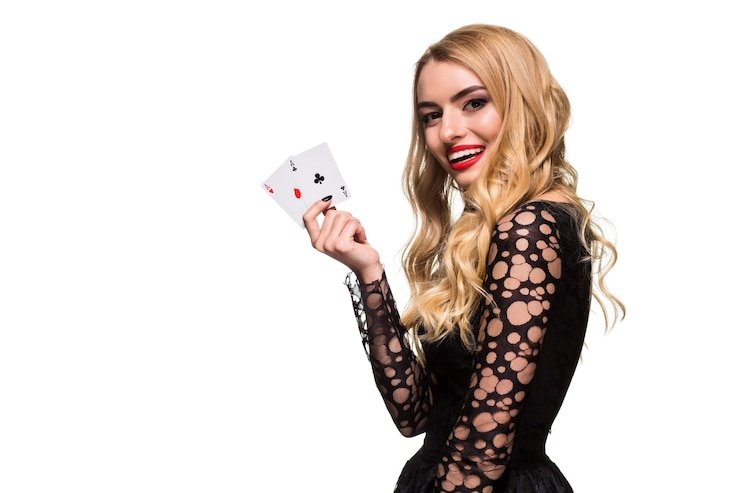 Antarmuka permainan Casino Hold'em di slotnaga777 menampilkan kartu dealer dan area taruhan